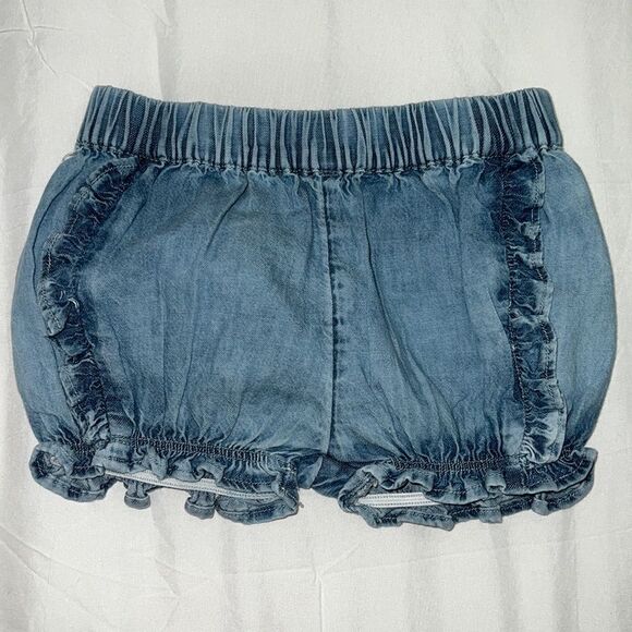 Tucker + Tate Ruffle Denim Shorts 3m - Picture 1 of 2